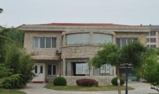 郁金香温泉度假村